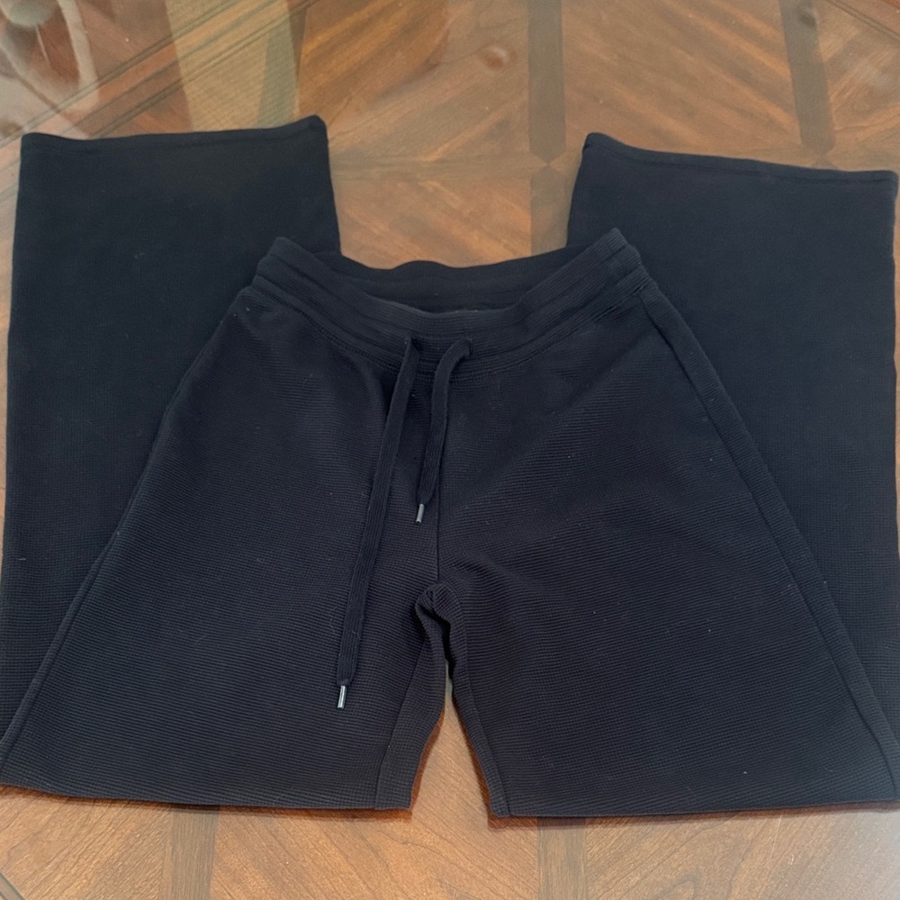 Aritzia TNA Charcoal Knit Pants